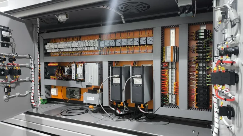 painel de comando elétrico